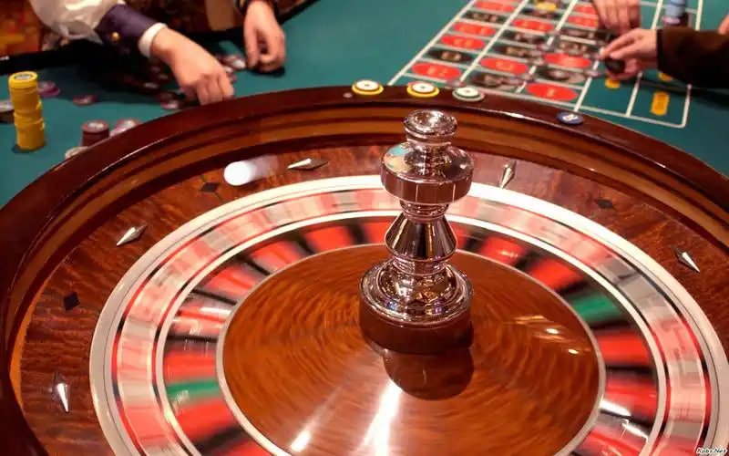 7283 bet live poker article showing account care and private device awareness